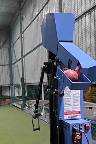 arm action bowling machine