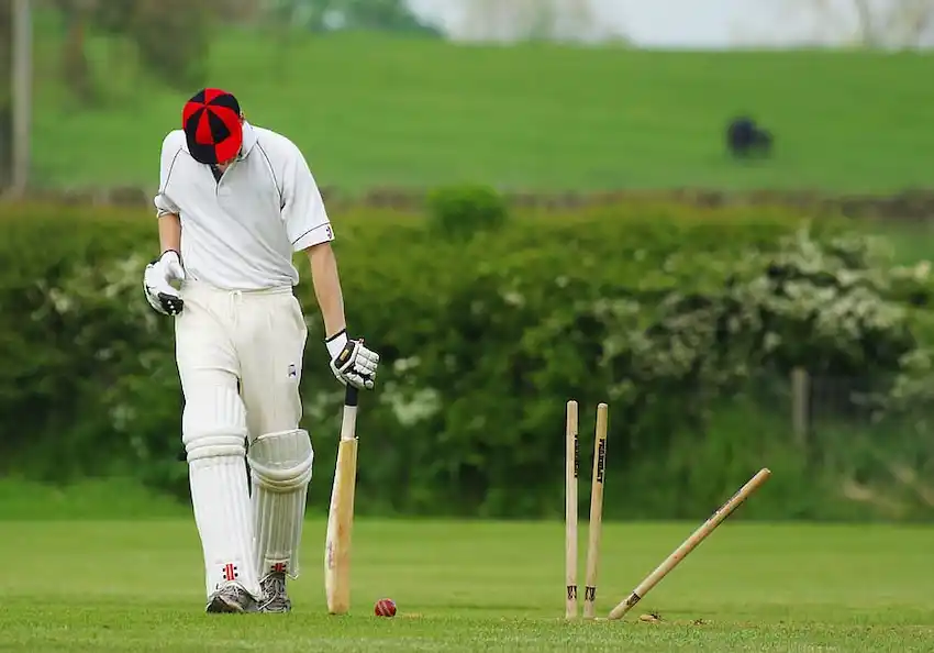 batsman with small bat